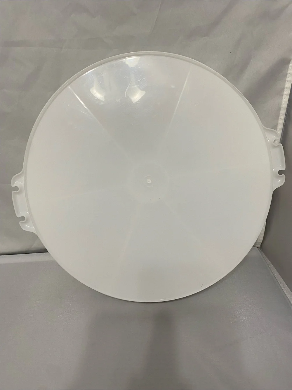 Tupperware Divided White Round Plastic Food Storage with Lid